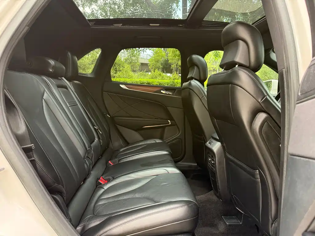 Lincoln MKC 2.0T 4WD Premium Shine Edition, фото 27