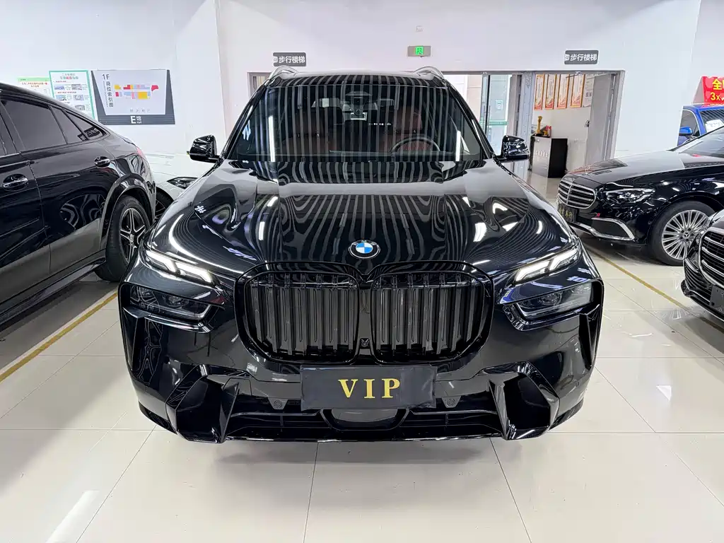 BMW X7 2023 xDrive40i Premium M Sport
