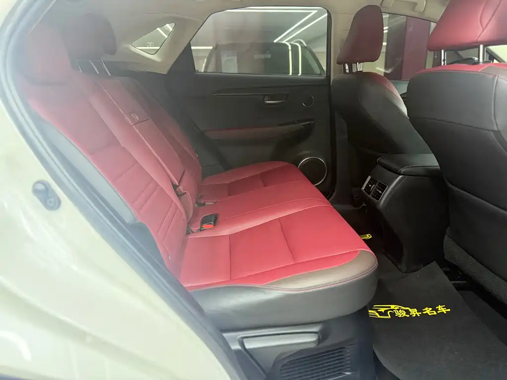 Lexus NX — миниатюра 20