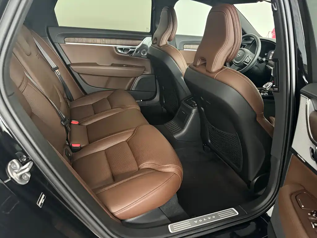 VOLVO S90 PLUG IN HYBRID