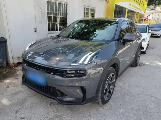 2024 Lynk & Co 06