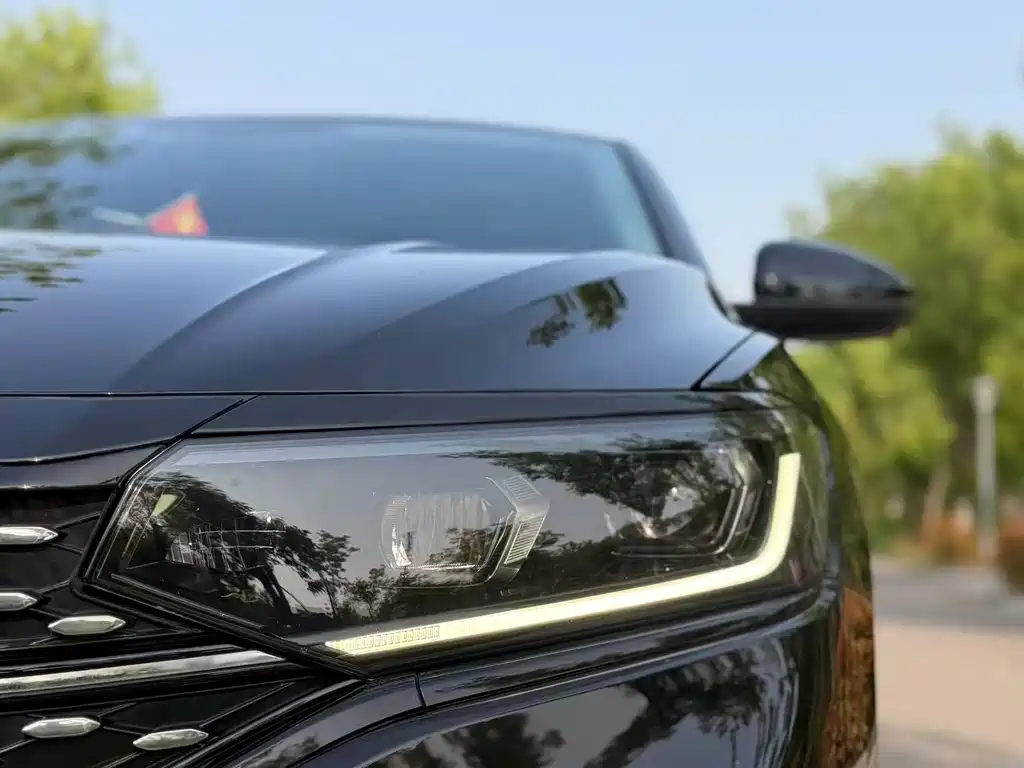 Volkswagen Passat 2023 330TSI Elite