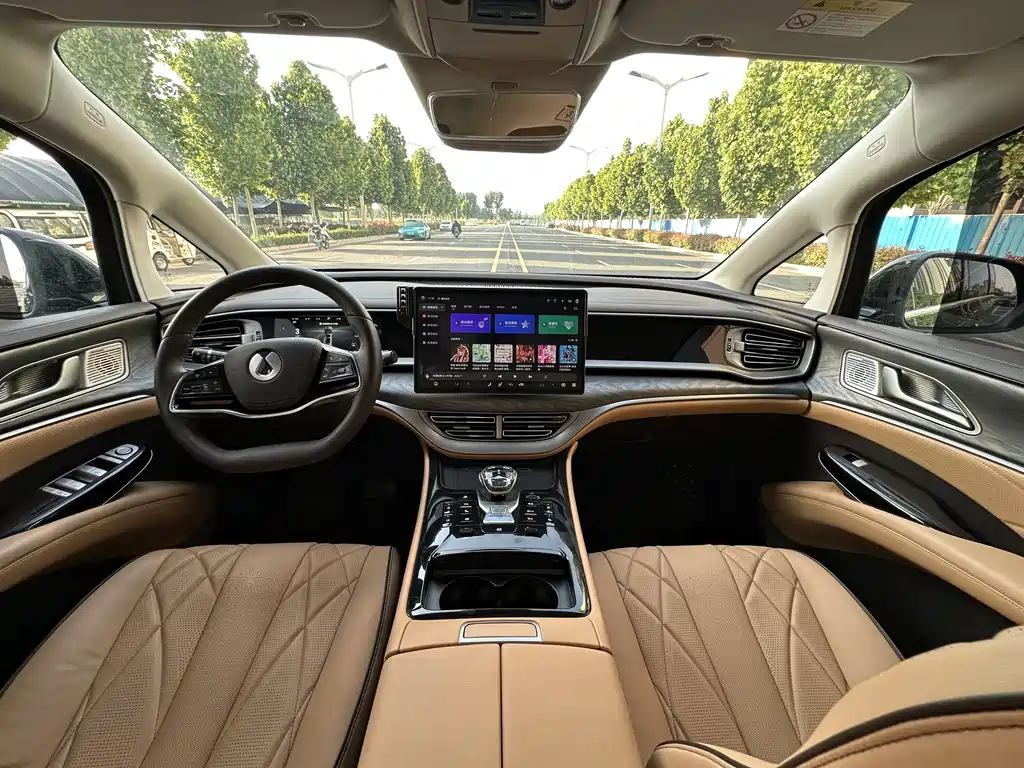 Denza D9 2024 DM-i 970 Luxury