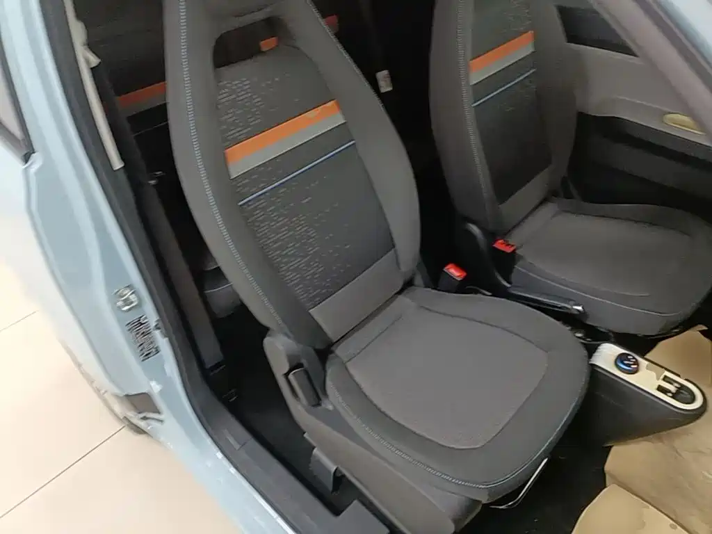 Wuling MINIEV — миниатюра 25