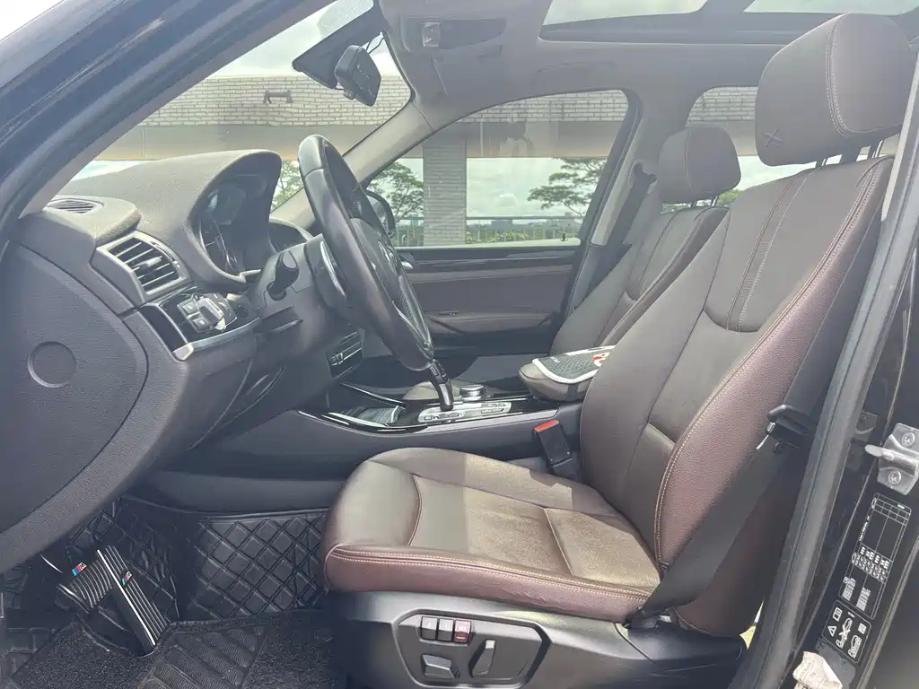 BMW X3 (Import) — миниатюра 7