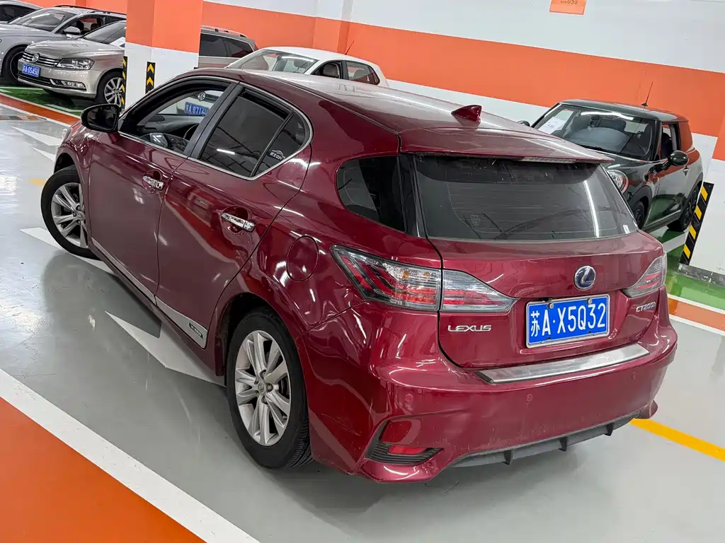 Lexus CT — миниатюра 4