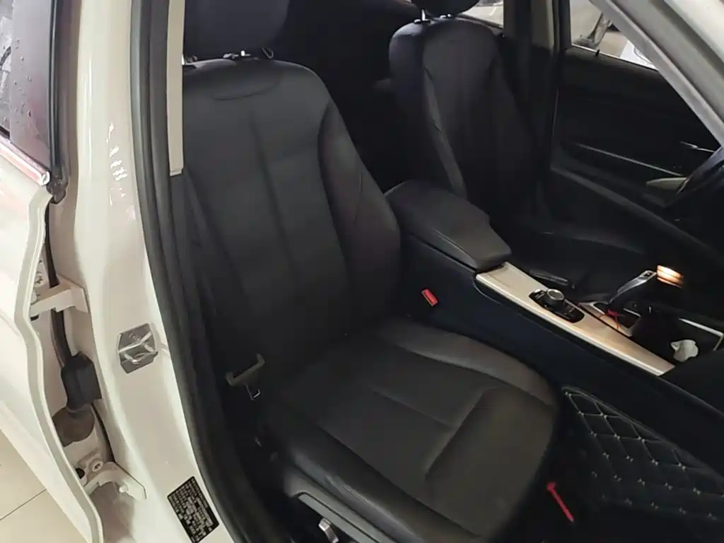 BMW 3 Series — миниатюра 25
