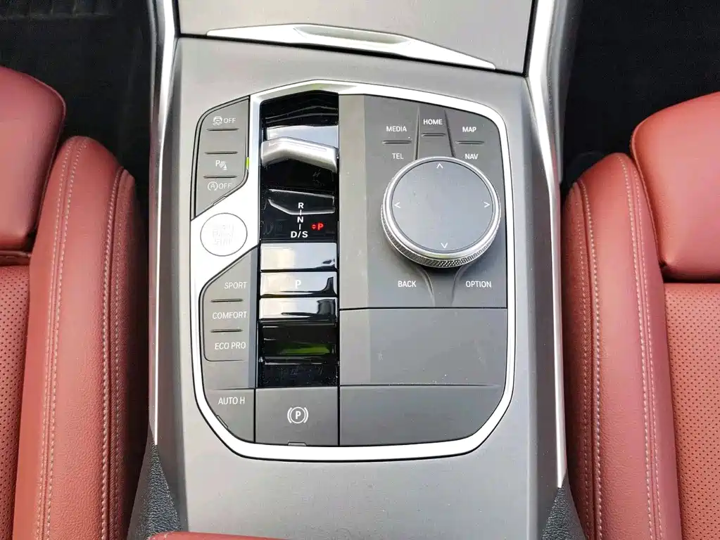 BMW 3 Series — миниатюра 4