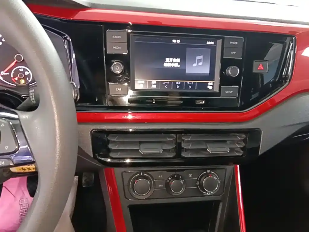 Volkswagen Polo — миниатюра 13