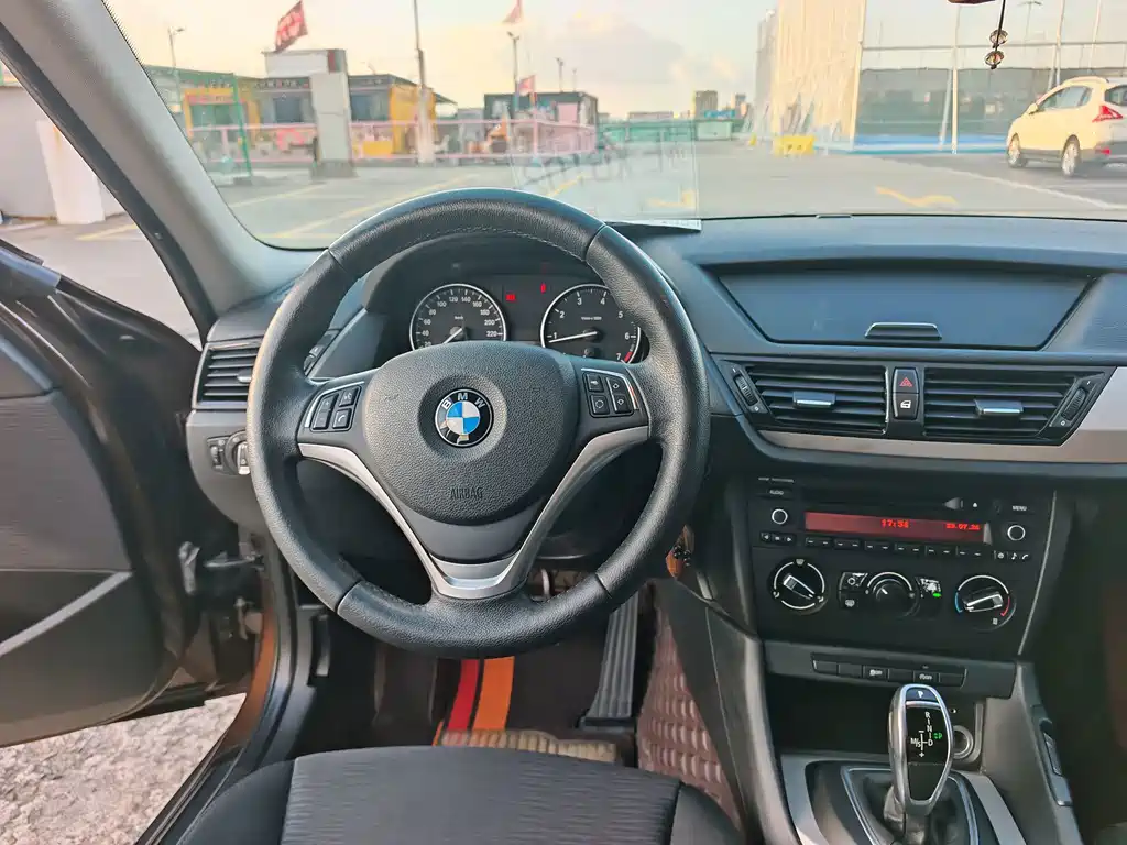 BMW X1 — миниатюра 13