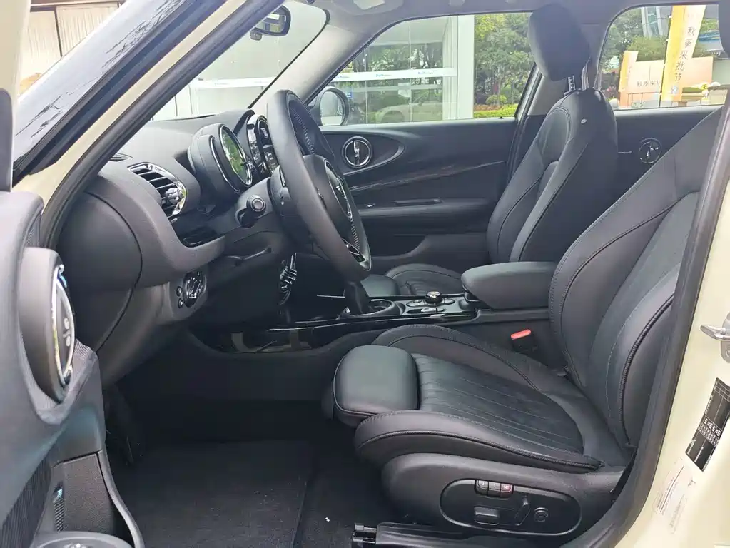 MINI Mini Clubman — миниатюра 10