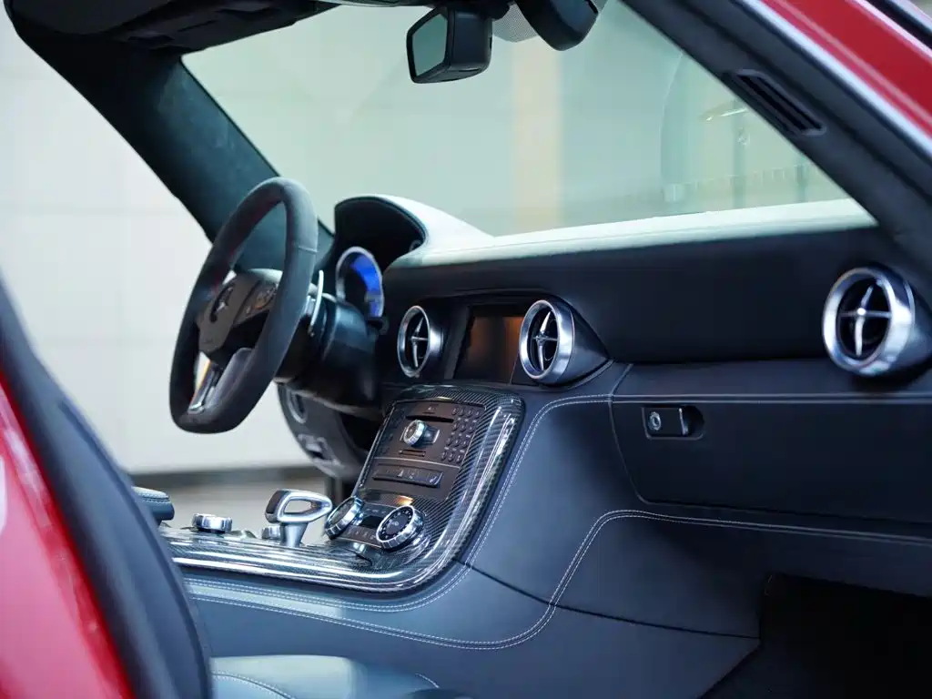 Mercedes-Benz SLS AMG — миниатюра 29