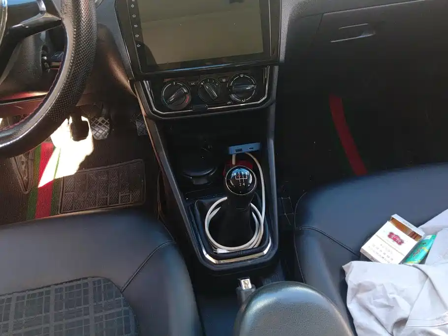 Volkswagen Jetta — миниатюра 16