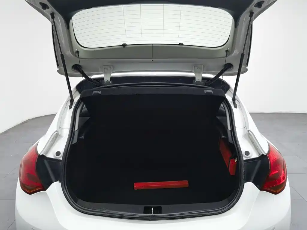 Buick Excelle — миниатюра 16