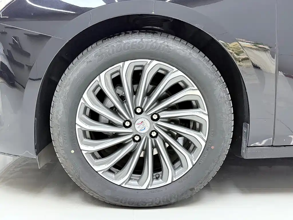 Buick LaCrosse — миниатюра 11