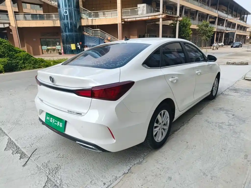 Changan Eado — миниатюра 7