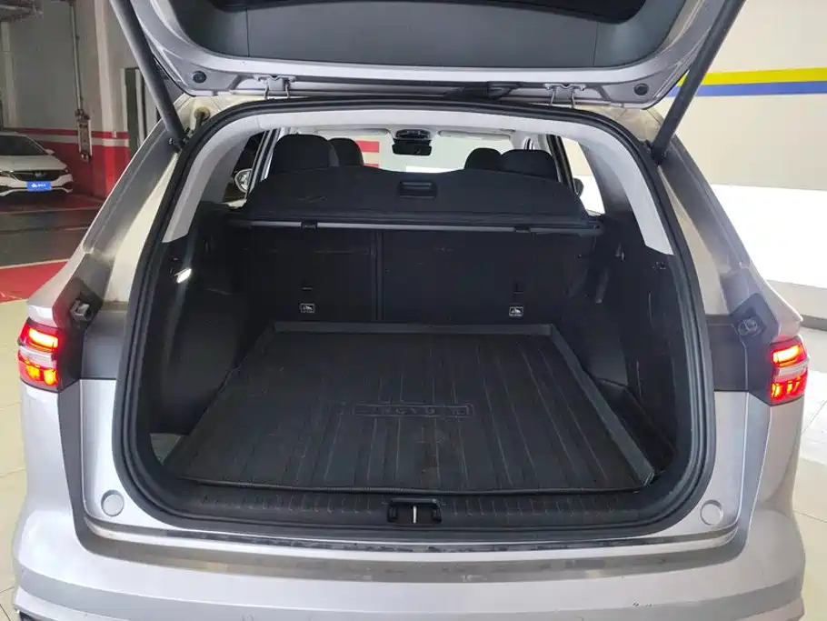 Geely Xingyue L — миниатюра 4