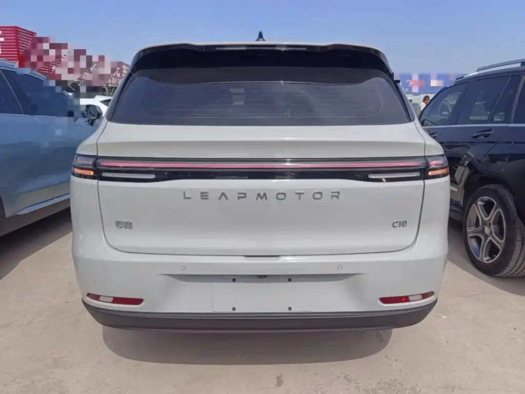 Leapmotor Leapmotor C10 — миниатюра 6