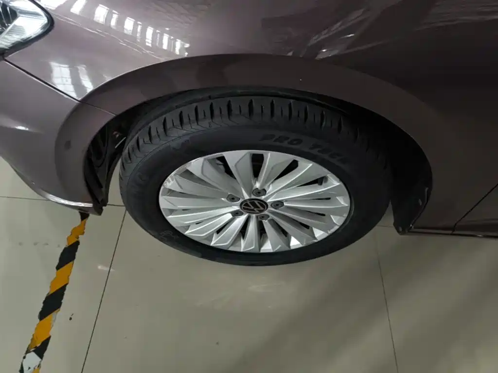 Volkswagen Lavida — миниатюра 23