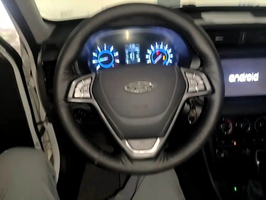 Chery Tiggo 3 — миниатюра 11