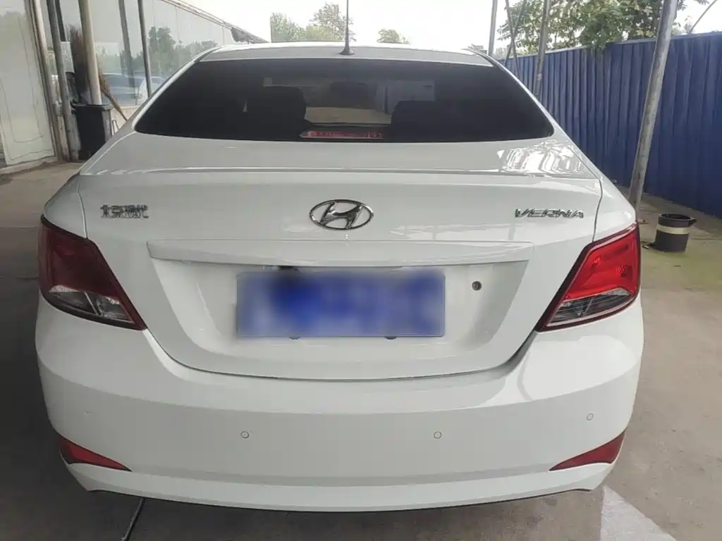 Hyundai Verna — миниатюра 6