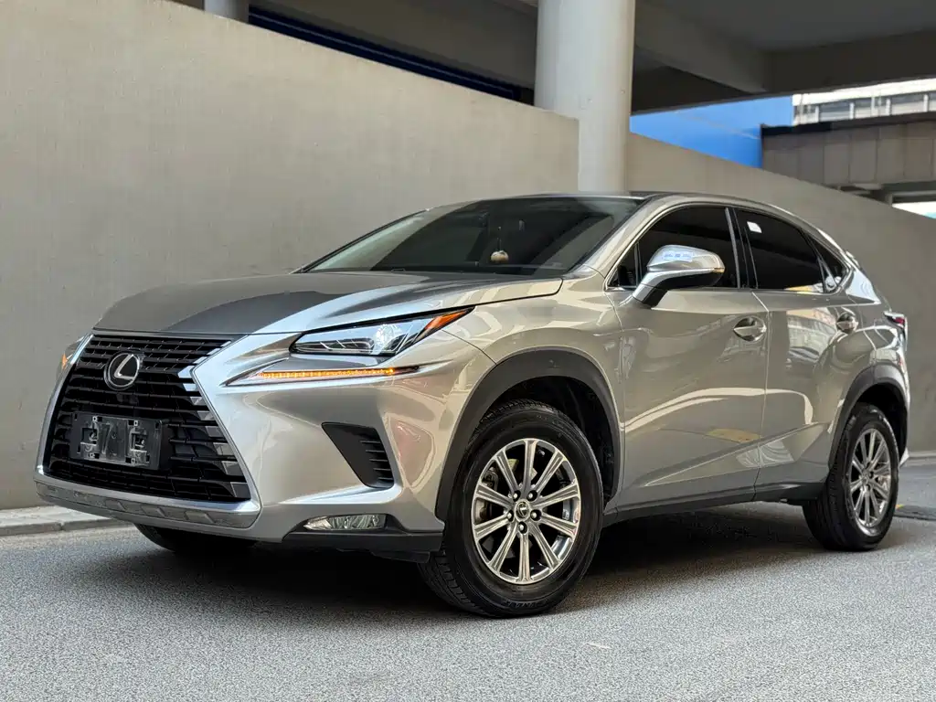 Lexus NX 2022