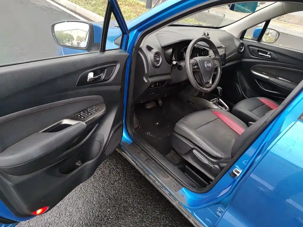 Changan CS15 — миниатюра 16