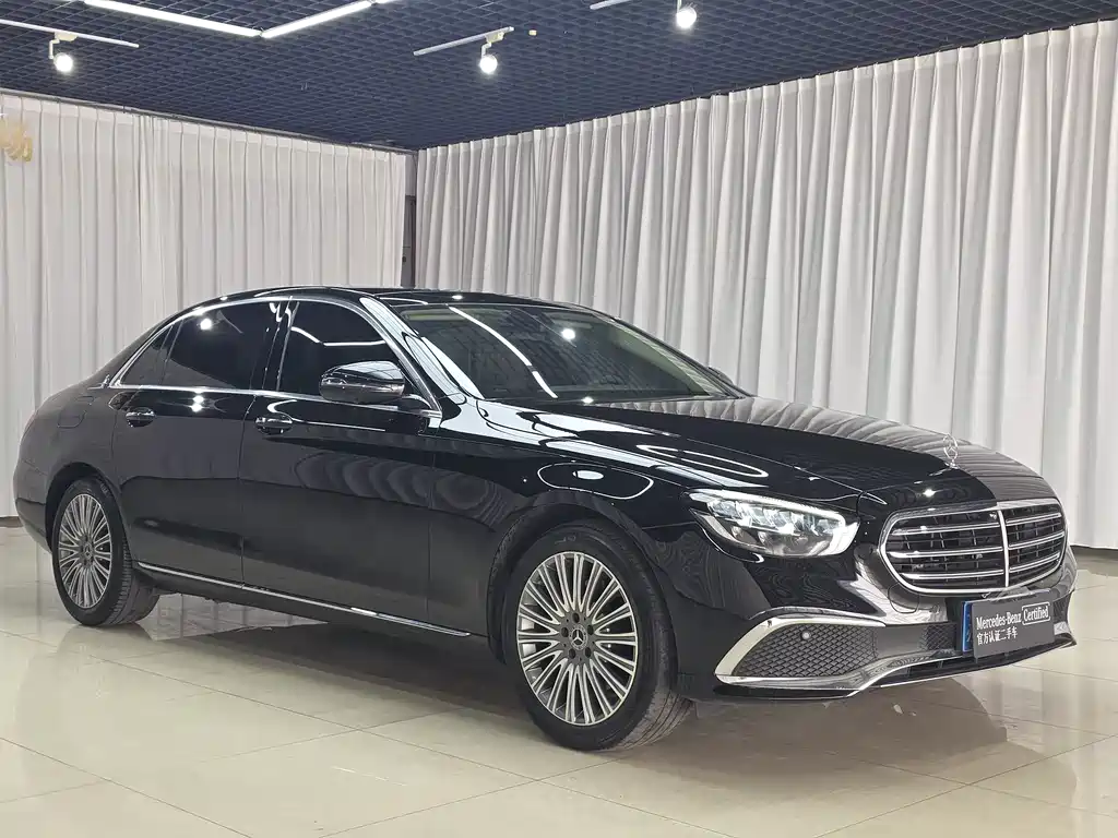 Mercedes-Benz E-Class — миниатюра 4