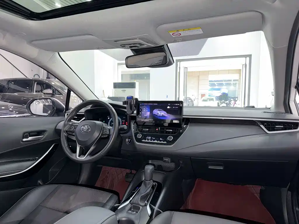 Toyota Corolla — миниатюра 8