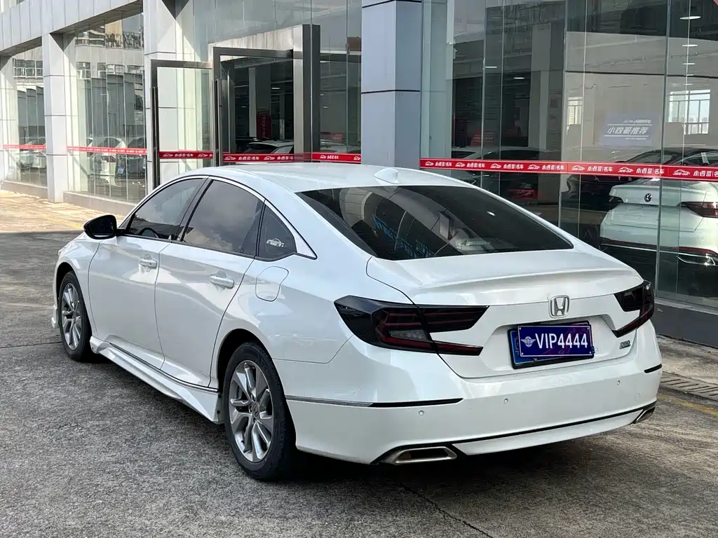 Honda Accord — миниатюра 4