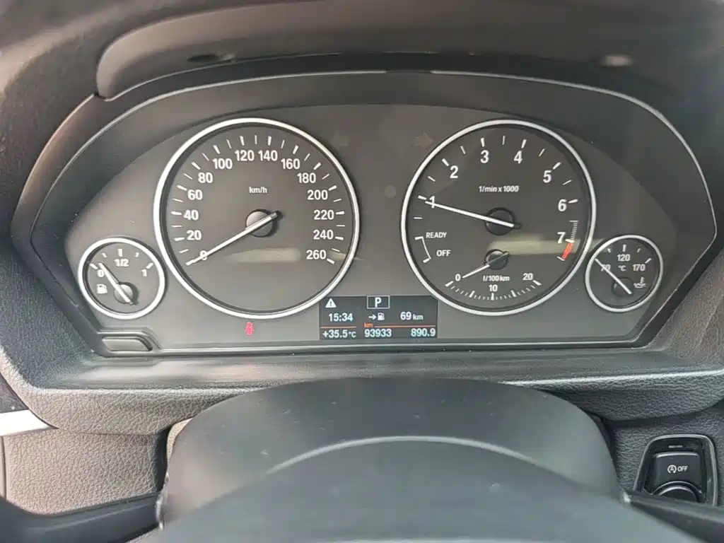 BMW 3 Series — миниатюра 12