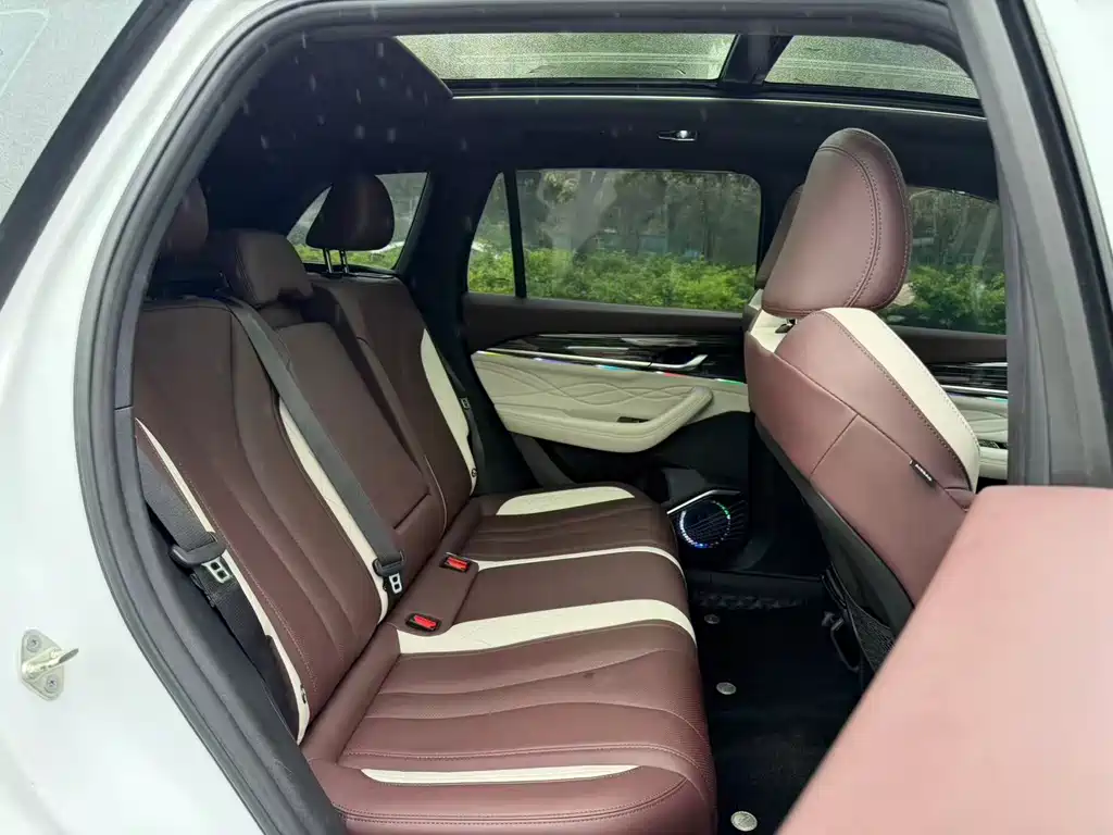 Geely Xingyue L — миниатюра 18