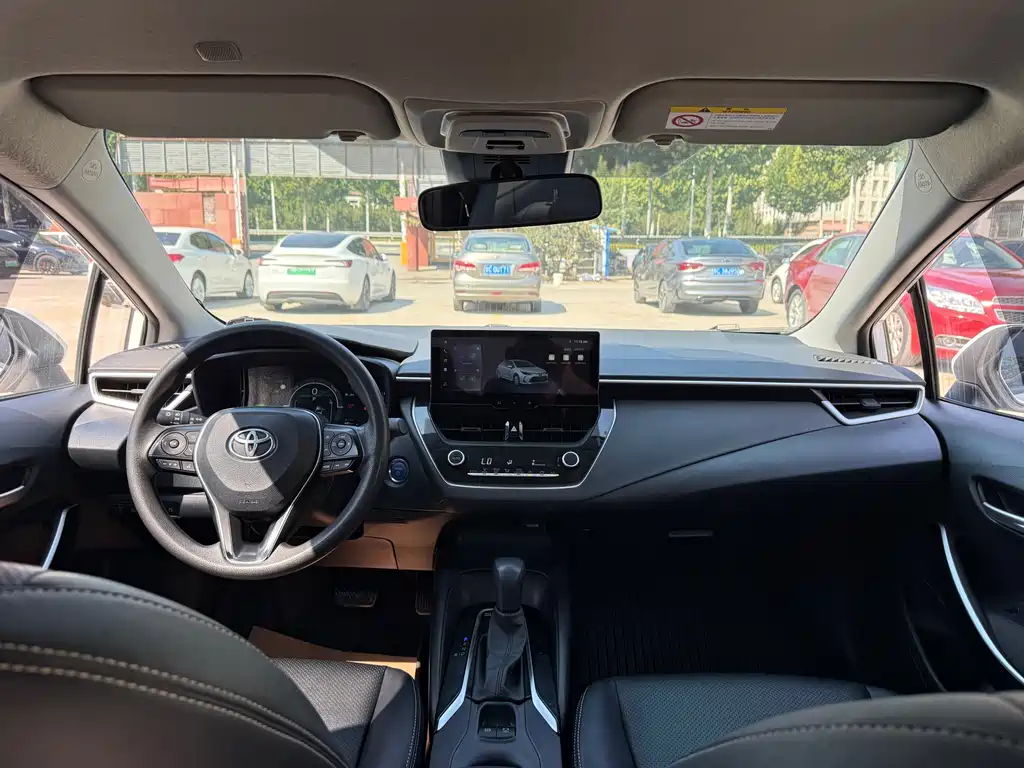 Toyota Corolla — миниатюра 8