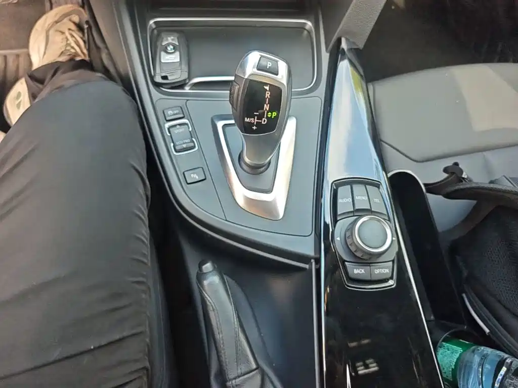 BMW 3 Series — миниатюра 14
