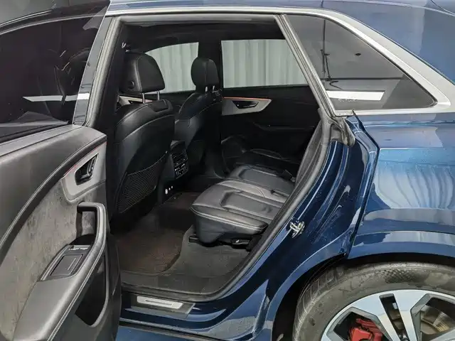 Audi Q8 — миниатюра 8