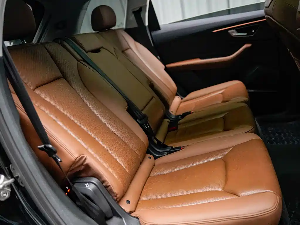 Audi Q7 — миниатюра 8