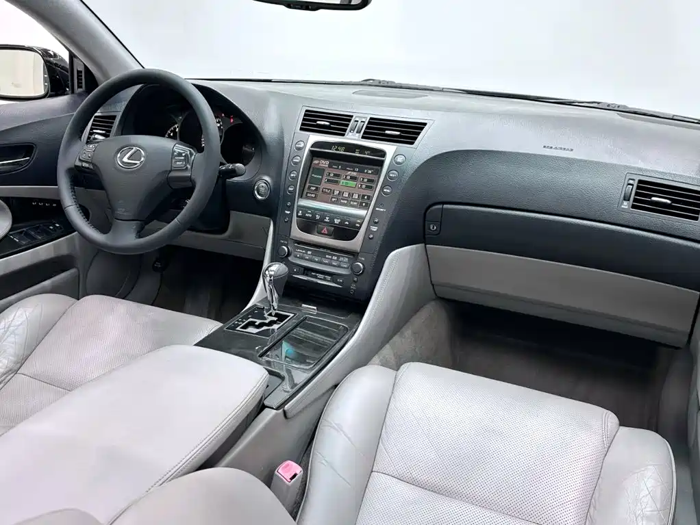Lexus GS — миниатюра 12