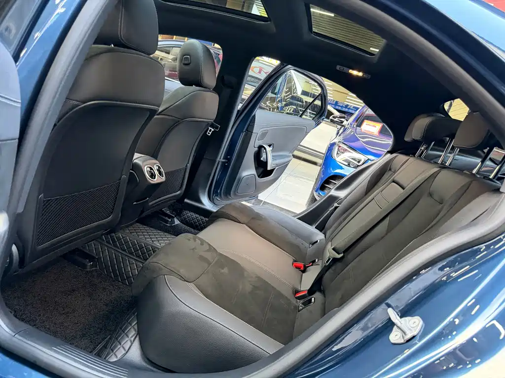 Mercedes-Benz A-Class — миниатюра 11
