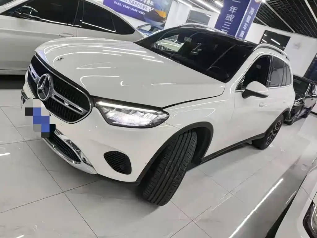 Mercedes-Benz GLC 2023
