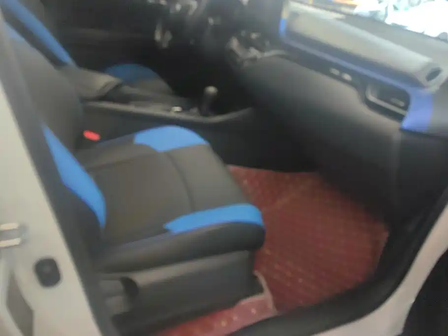Toyota C-HR — миниатюра 8