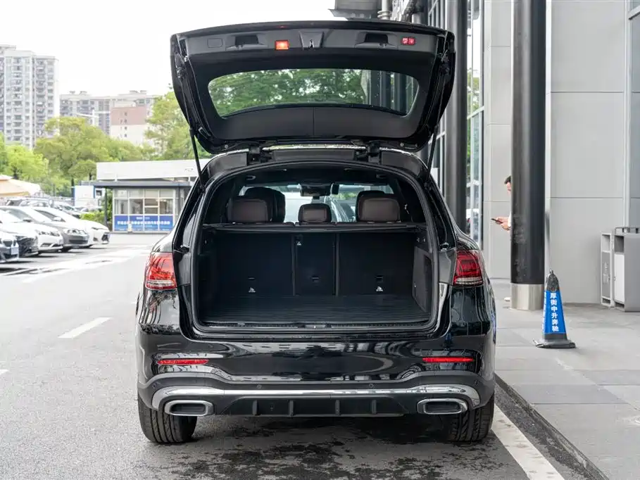 Mercedes-Benz GLC — миниатюра 8