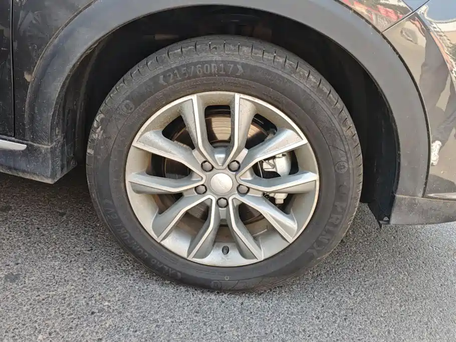 Roewe RX5 — миниатюра 6