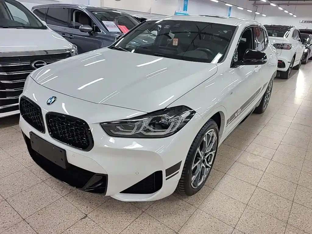 宝马X2 2022款 xDrive25i 曜夜版