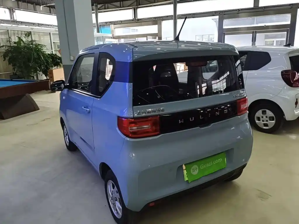 Wuling MINIEV — миниатюра 5