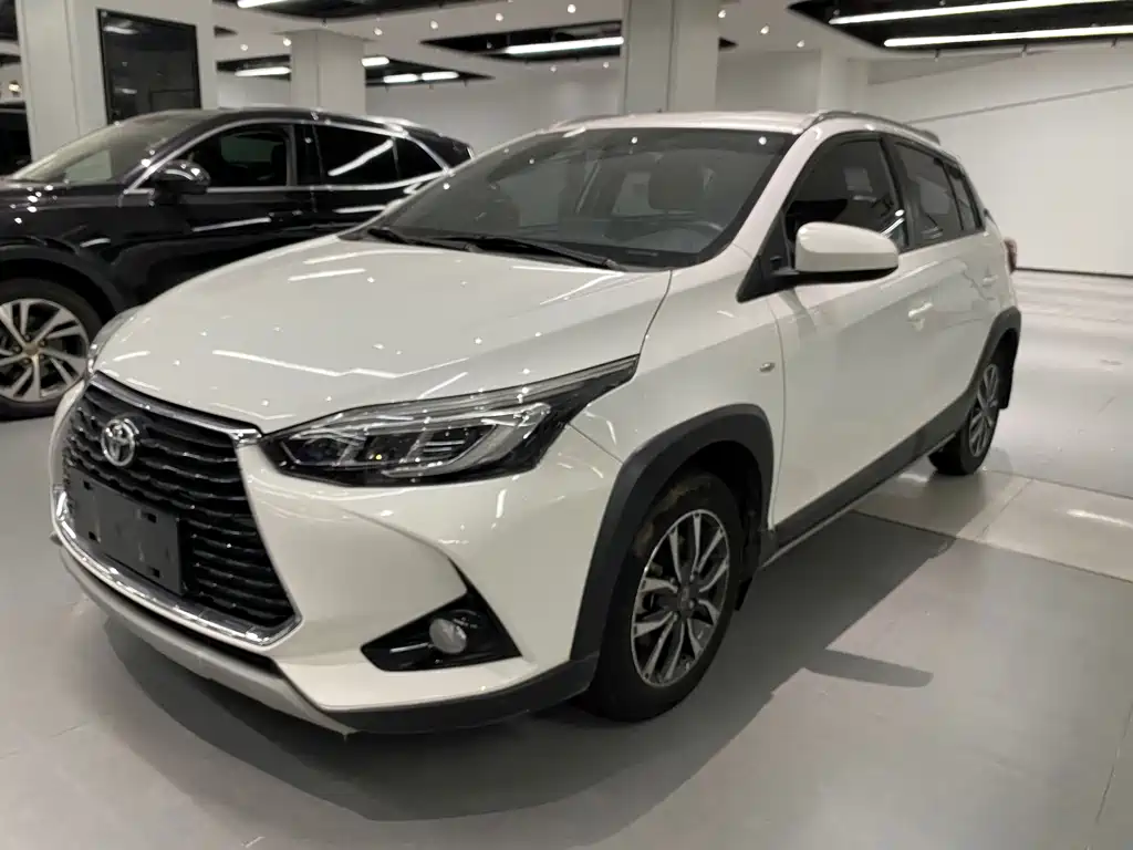 Toyota Yaris L