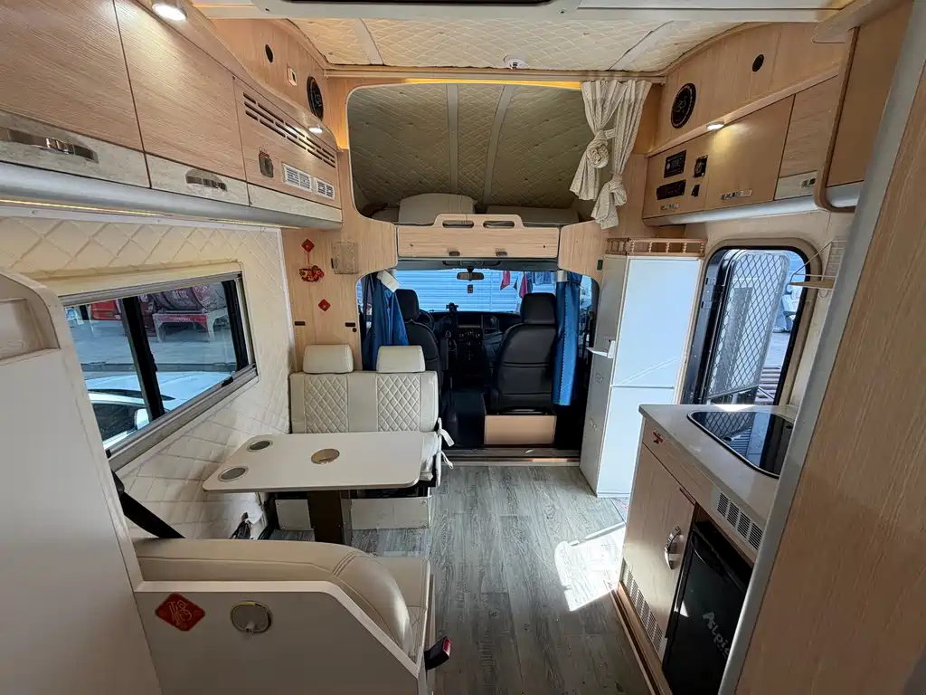 IVECO Ousheng — миниатюра 12