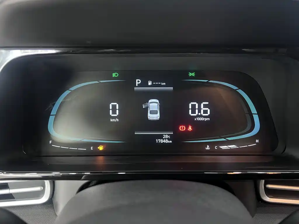 Hyundai Elantra — миниатюра 9