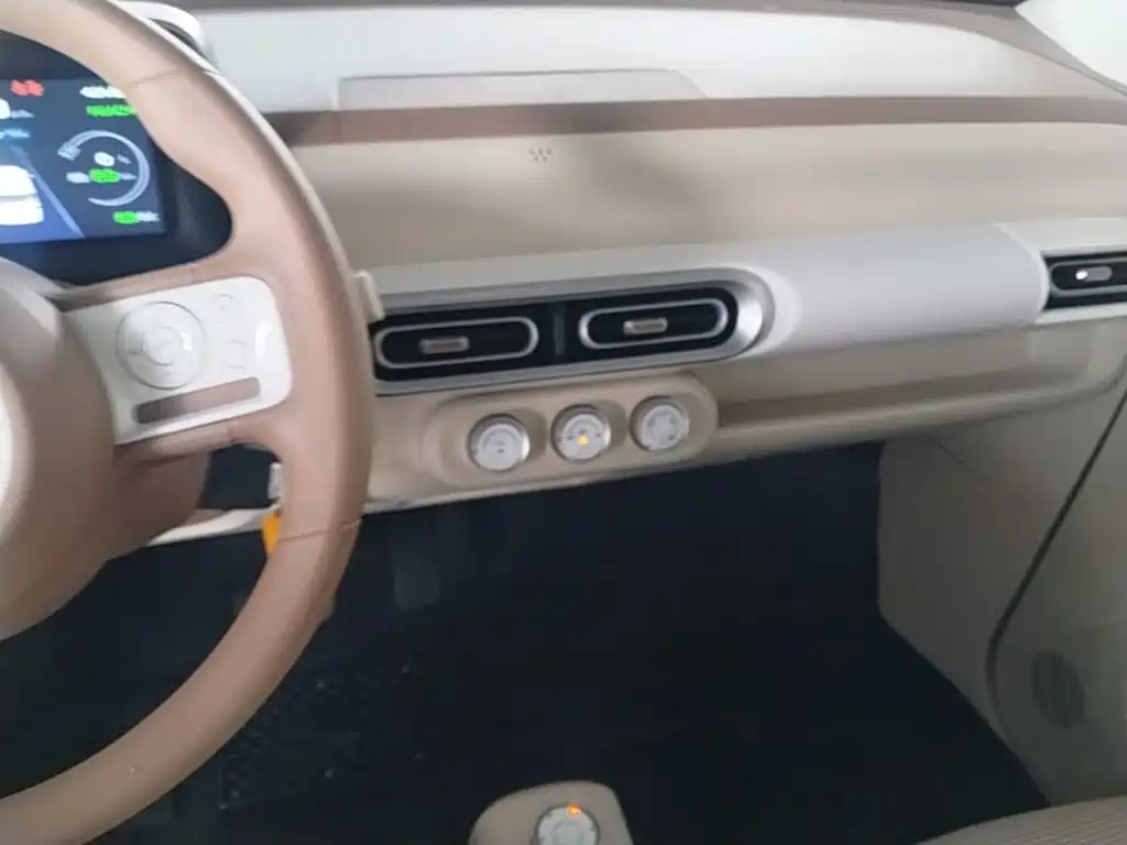 Wuling MINIEV — миниатюра 13