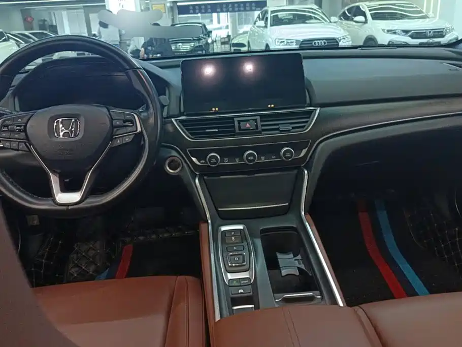 Honda Inspire 2022 — фото 12