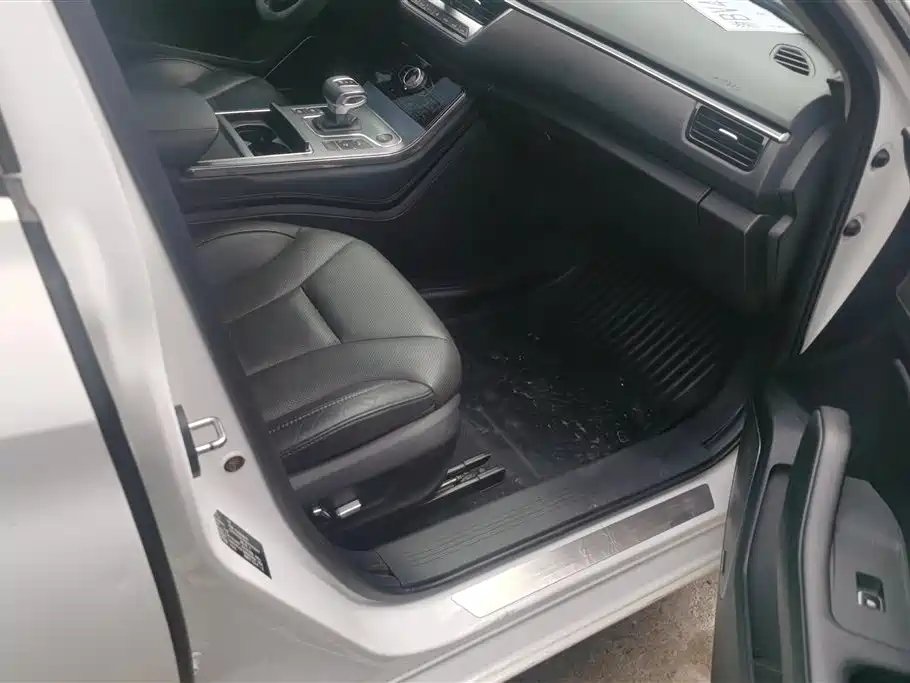 Hongqi H5 2020 1.8T AT